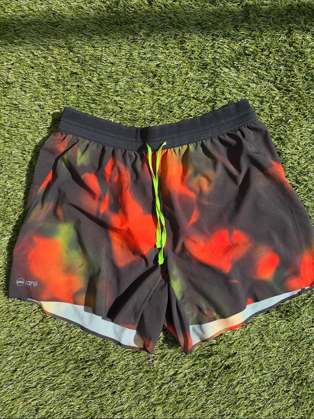 Janji AFO Middle 5” Running Shorts Men’s Medium Abstract Print Performance